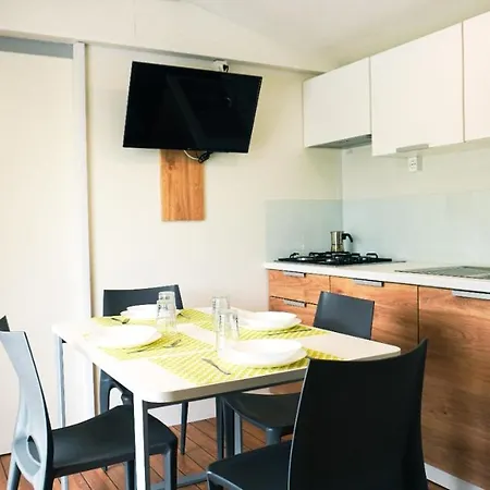 Oasi Pacaru Village * Авола