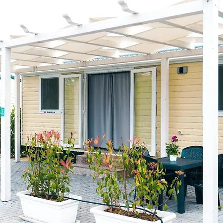 Oasi Pacaru Village * Авола